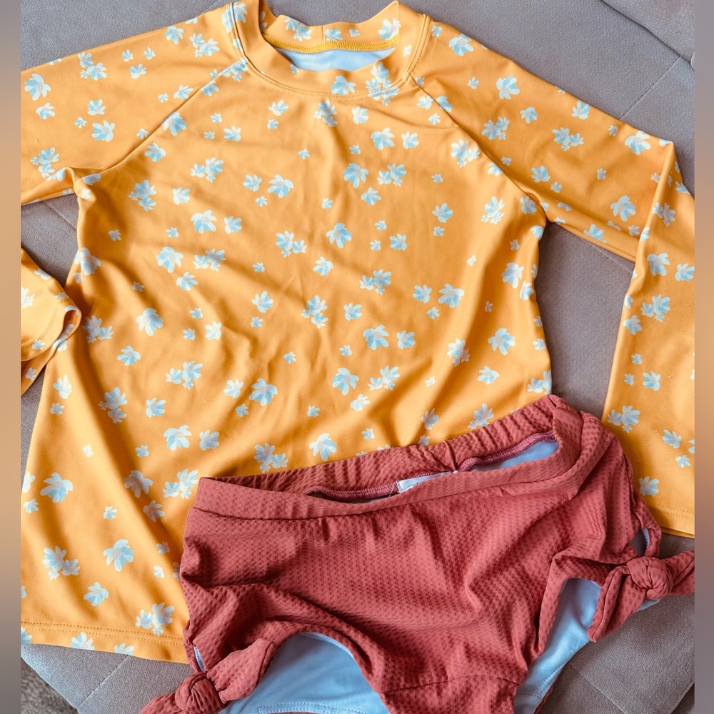 MOTT50 Rashguard and Minnow Bikini Bottom 6